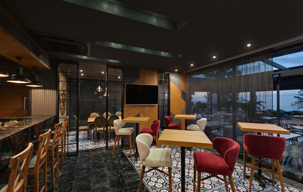 Moevenpick Hotel Трабзон Екстер'єр фото